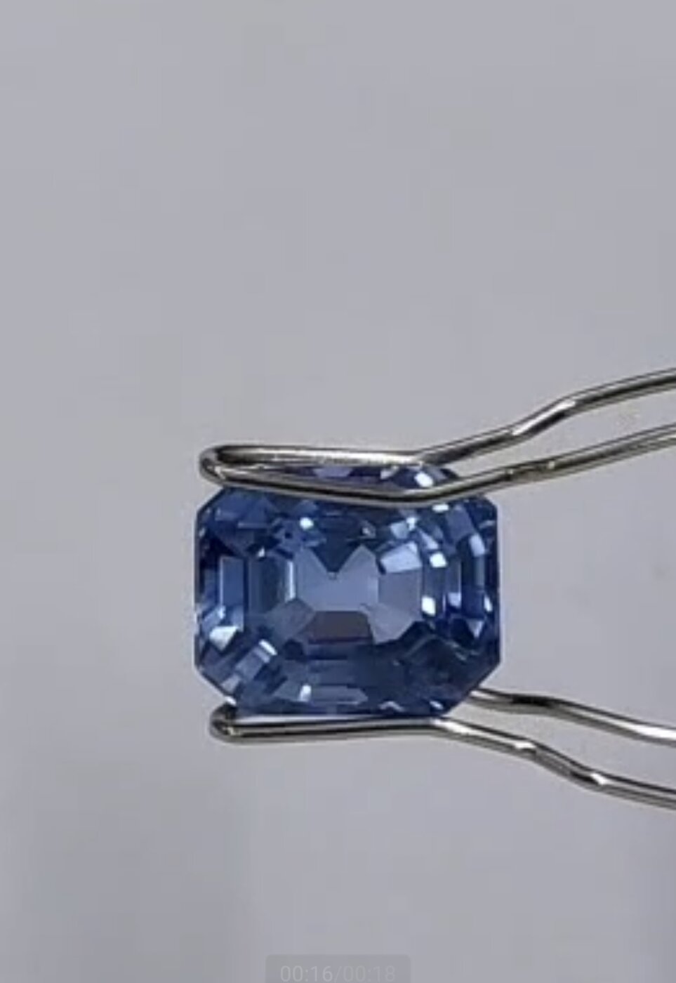 Сапфир 4.57 ct, изумрудная огранка